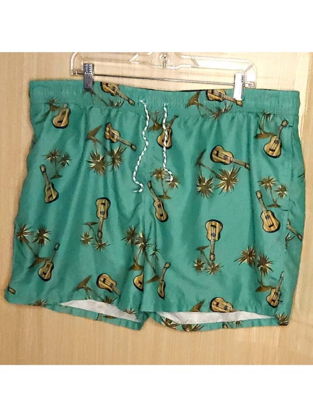 Goodfellow Mens Green Tropical Ukulele Print Swim Trunks XXL